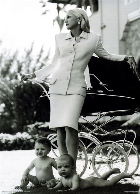 gianni versace mother